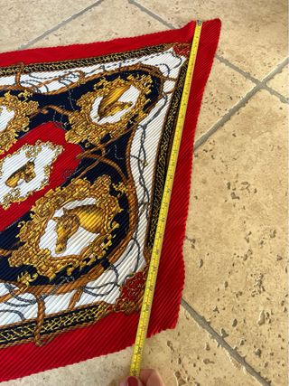 Foulard vintage con cavalli e oro