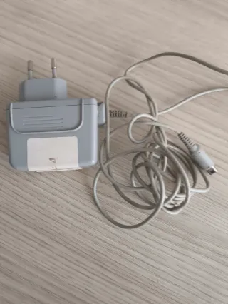 Nintendo 3DS Rosa + Cargador