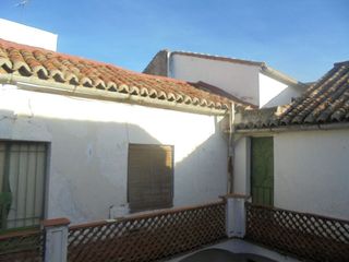 Casa adosada en venta en Almodóvar del Campo