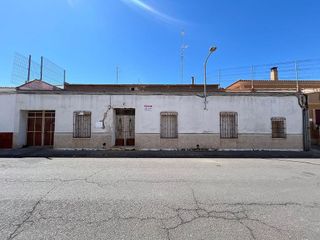 Chalet en venta en Tomelloso