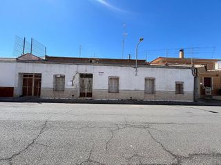 Chalet en venta en Tomelloso