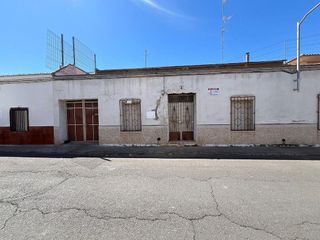 Chalet en venta en Tomelloso