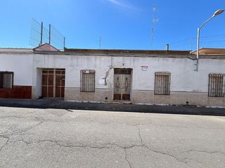 Chalet en venta en Tomelloso