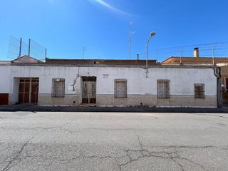 Chalet en venta en Tomelloso