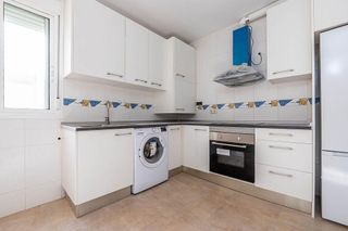 Piso en venta en Los Molinos - Villa Blanca en Almería