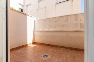 Piso en venta en Los Molinos - Villa Blanca en Almería