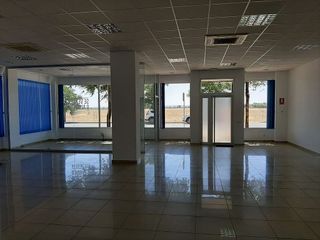 Local comercial en venta en Tomelloso