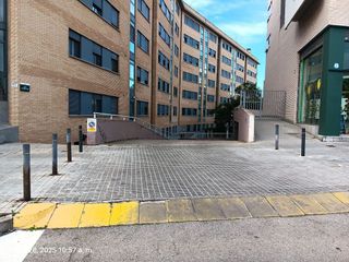 Garaje en venta en La Clota - Zona industrial en Cerdanyola del Vallès