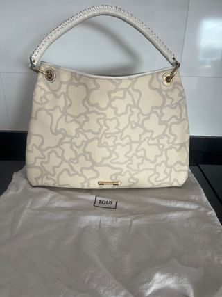 Bolso Tous grande marfil con estampado