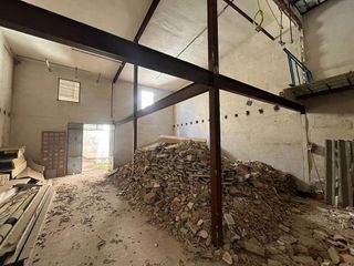 Local comercial en venta en Tomelloso