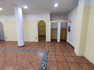 Local comercial en venta en Tomelloso