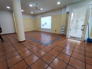 Local comercial en venta en Tomelloso