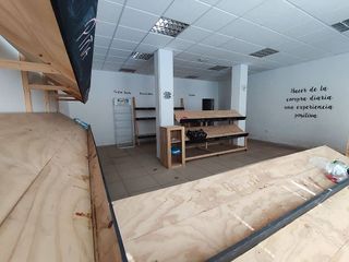 Local comercial en venta en Tomelloso