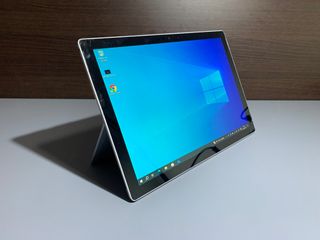 Microsoft Surface Pro 5 i5 8GB 250GB