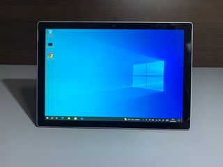 Microsoft Surface Pro 5 i5 8GB 250GB