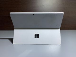 Microsoft Surface Pro 5 i5 8GB 250GB