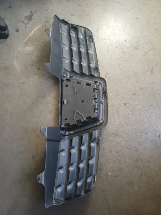 Rejilla Delantera Nissan Qashqai 2009