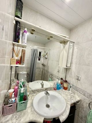 Piso en venta en La Prosperitat en Barcelona