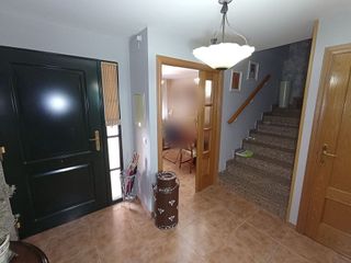 Casa adosada en venta en Tomelloso