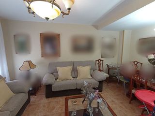 Casa adosada en venta en Tomelloso