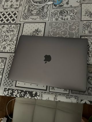 MacBook Apple Gris Espacial