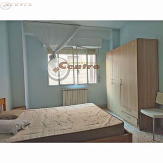 Piso en venta en Feria en Albacete