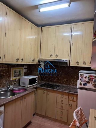 Piso en venta en Santa Cruz - Industria - Polígono Campollano en Albacete