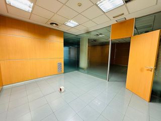 Local comercial en alquiler en Eixample Nord – La Devesa en Girona