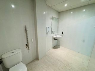 Local comercial en alquiler en Eixample Nord – La Devesa en Girona