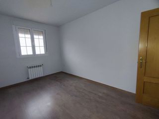 Casa adosada en venta en Tomelloso