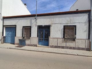 Casa pareada en venta en Tomelloso