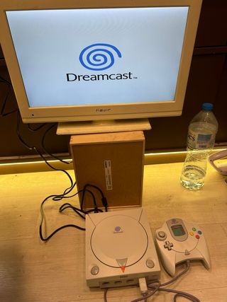 lote de Sega Dreamcast Blanca + Mando con juegos