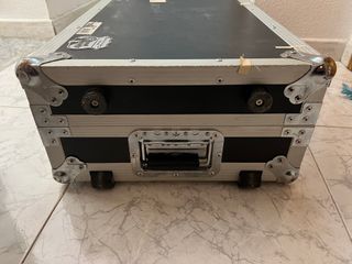 Flight Case 2x Technics + Mixer Grande