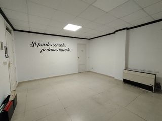 Local comercial en venta en Tomelloso