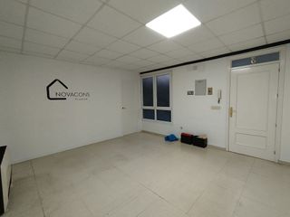 Local comercial en venta en Tomelloso