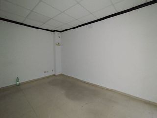 Local comercial en venta en Tomelloso