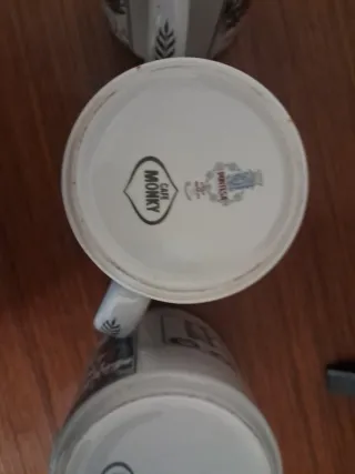 Tazze di porcellana vintage con design