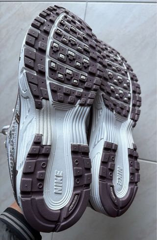 Nike P-6000 Argento/Bianco Taglia 42.5