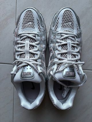 Nike P-6000 Argento/Bianco Taglia 42.5