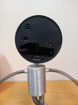 Sveglia in metallo a batteria