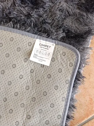 Alfombra pelo gris 160x210 cm es muy ligera