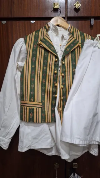 Traje Fallero Niño Verde y Dorado