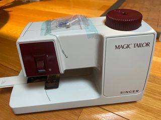 Máquina de coser Magic Tailor Singer