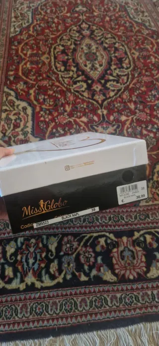 Scarpe Mary Jane Miss Globo nere