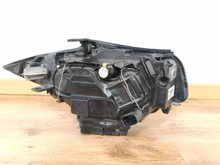 Faro Izquierdo BMW Serie 1 E81 E87 Bixenon