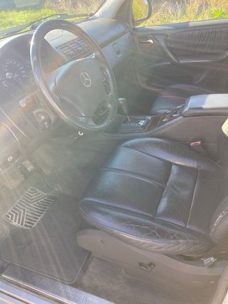 Mercedes-Benz Clase M año 2000