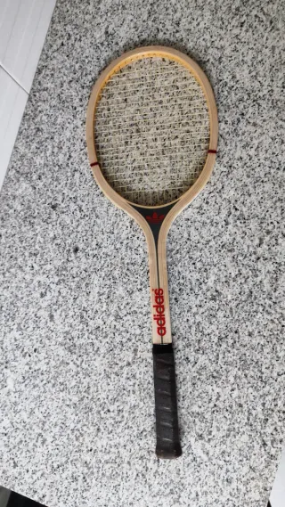 Raqueta Tenis Vintage Adidas ADS 060