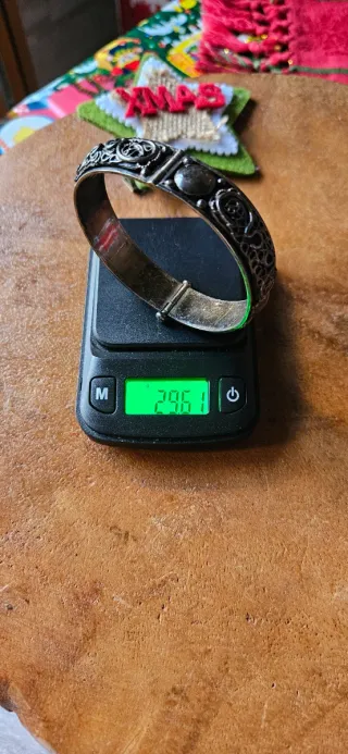 Antico bracciale in argento