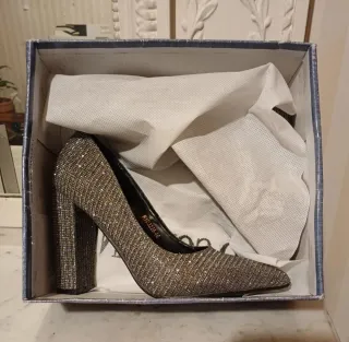 Zapatos de fiesta tacón brillante talla 38