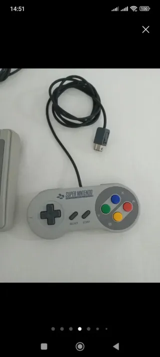 Consola Super Nintendo con 2 mandos